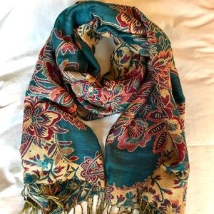 Pashmina scarf